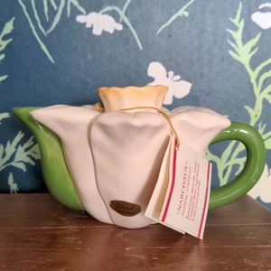 Vintage Narcissus Mini Teapot by Papel